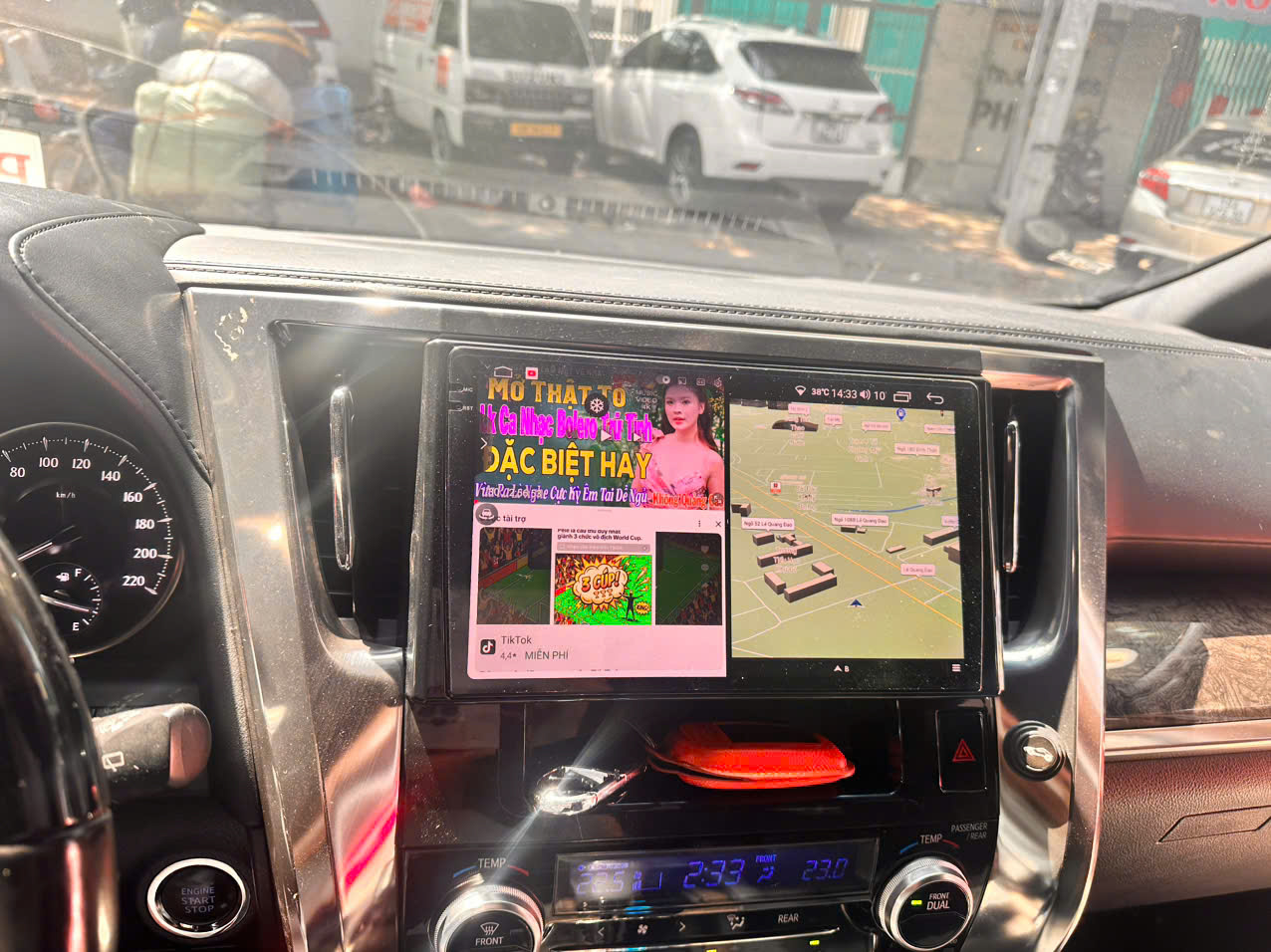Bản đồ dẫn đường màn hình Alphard Bản đồ dẫn đường cảnh báo tốc độ, cảnh báo camera phạt nguội Toyota Alphard