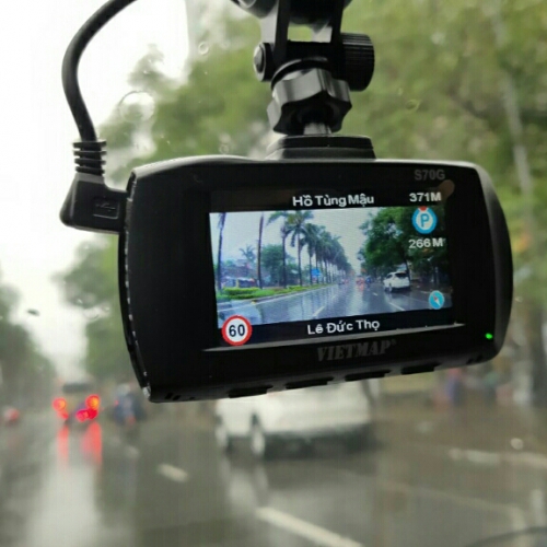 Camera ghi hình trước sau, cảnh báo thông tin giao thông Vietmap Gosafe S70G 20 Camera hanh trinh Vietmap Gosafe S70G Ha Noi