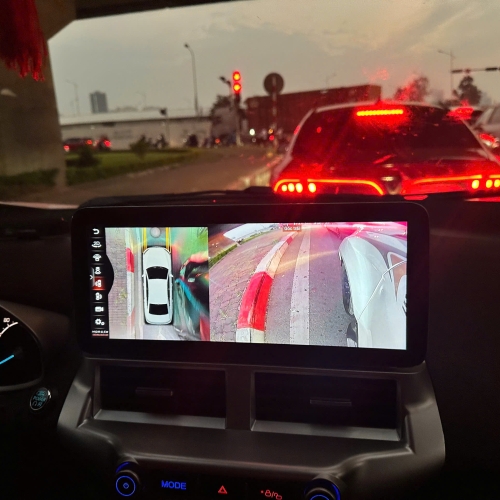 Camera lề Ford Fiesta