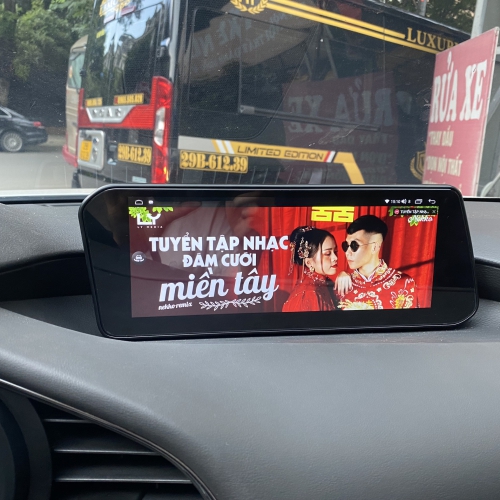 Xem youtube trên màn hình Mazda 3