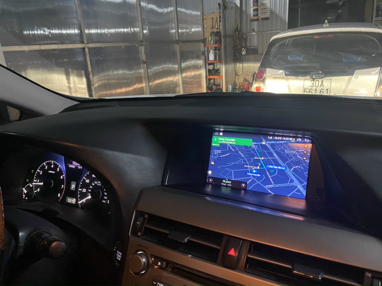 màn hình và camera 360 trên Lexus RX