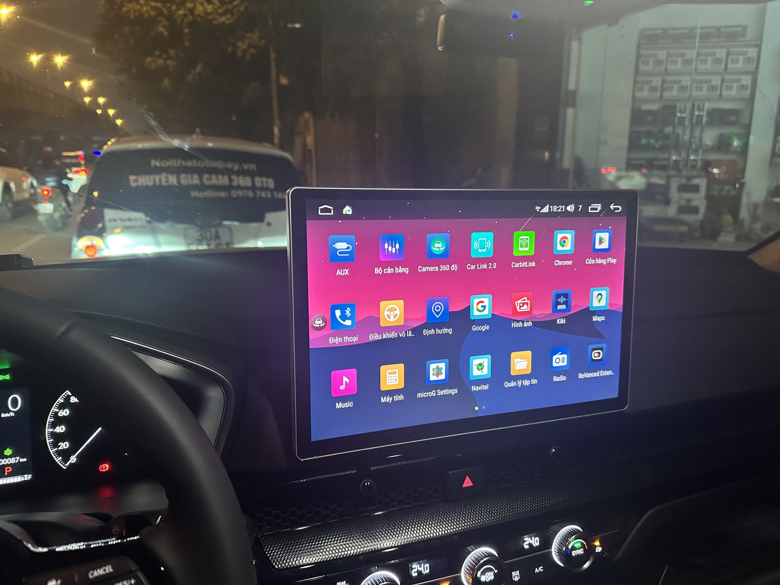 Màn hình Android 13" lắp trên Honda CRV 2024