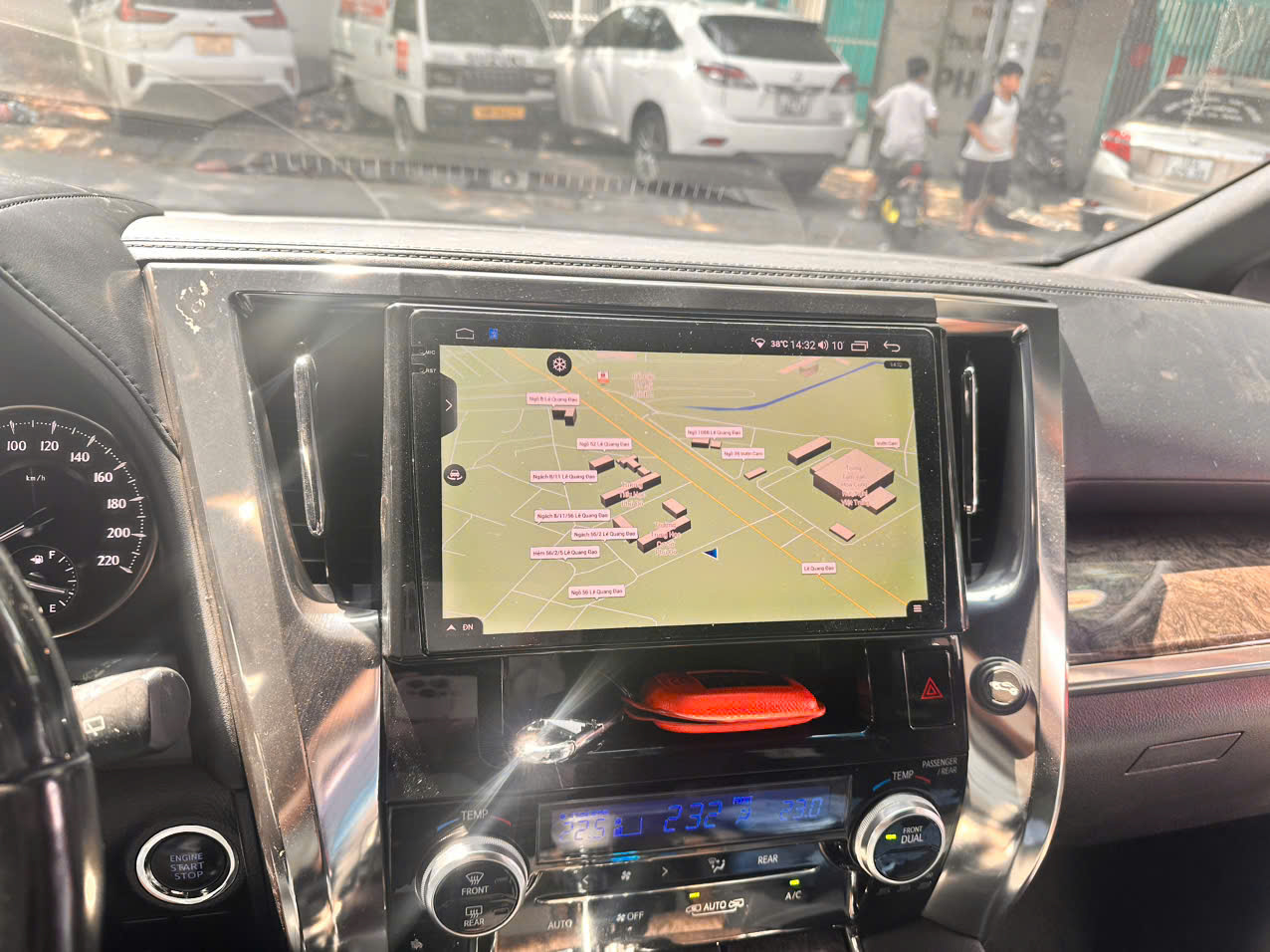 Hệ Thống Màn Hình Android & Camera 360 Cho Alphard 2015-2023 40 Bản đồ dẫn đường cảnh báo tốc độ, cảnh báo camera phạt nguội Toyota Alphard