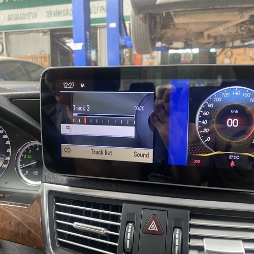 Màn hình Android Mercedes E class công nghệ mới nhất