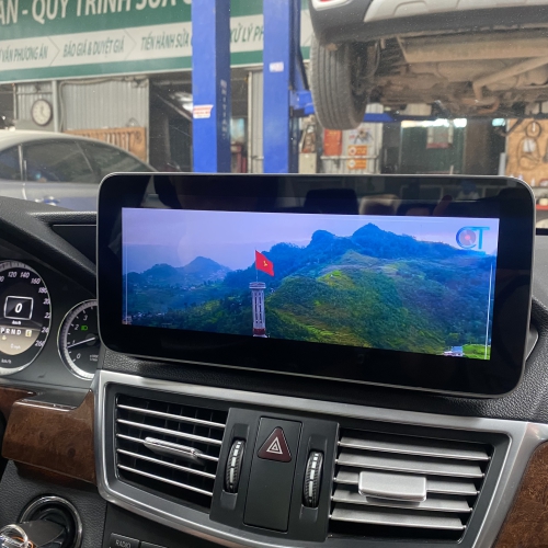 Màn hình Android Mercedes E class công nghệ mới nhất