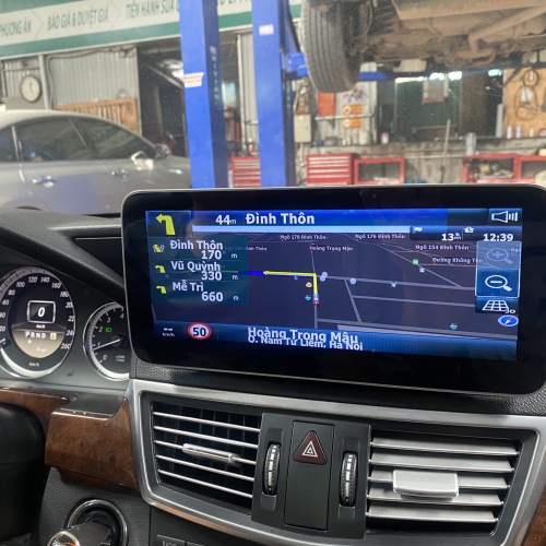 Màn hình Android Mercedes E class công nghệ mới nhất