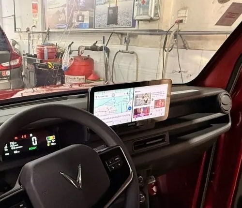 Xem youtube và bản đồ dẫn đường trên EC Van