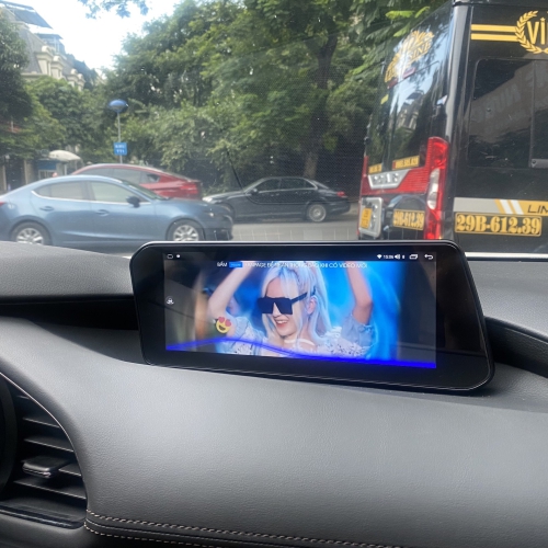 Màn hình Android thiết kế theo xe Mazda CX30