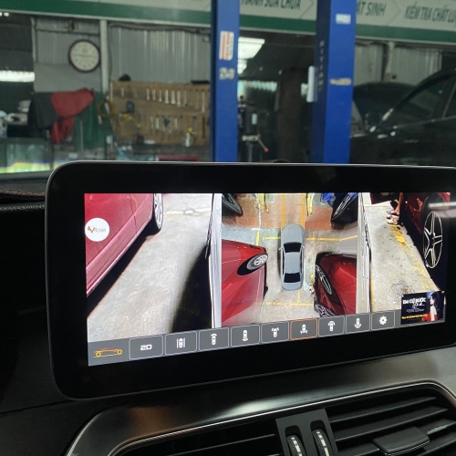 Hệ thống camera 360 trên màn hình Mercedes C ClassHệ thống camera 360 trên màn hình Mercedes C Class