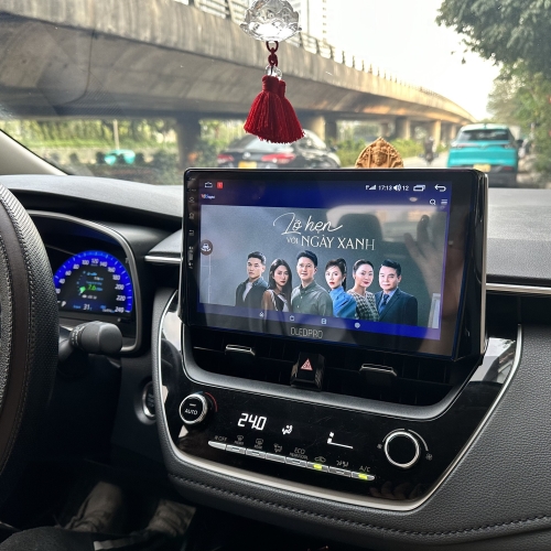 Màn hình Android theo xe Toyota Cross 2020-2024 chính hãng