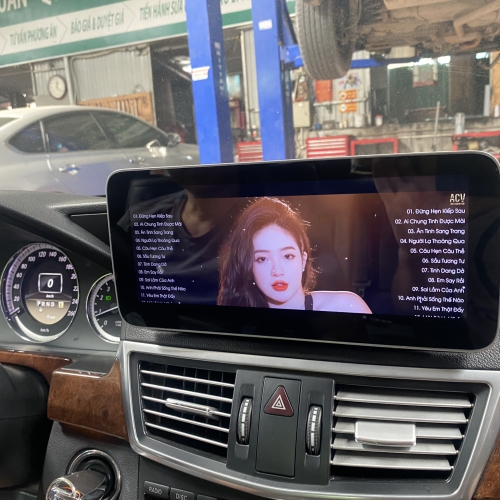 Màn hình Android Mercedes E class công nghệ mới nhất