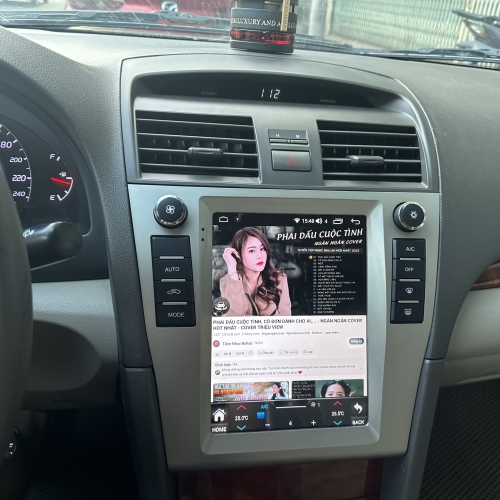 Màn hình Tesla Toyota Camry 2007-2011
