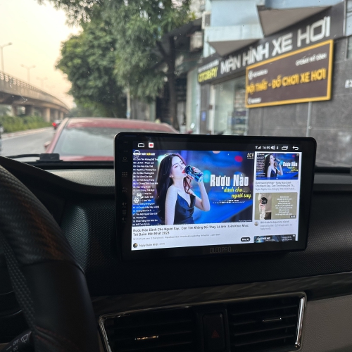 Màn hình Android SRM 868 giá rẻ