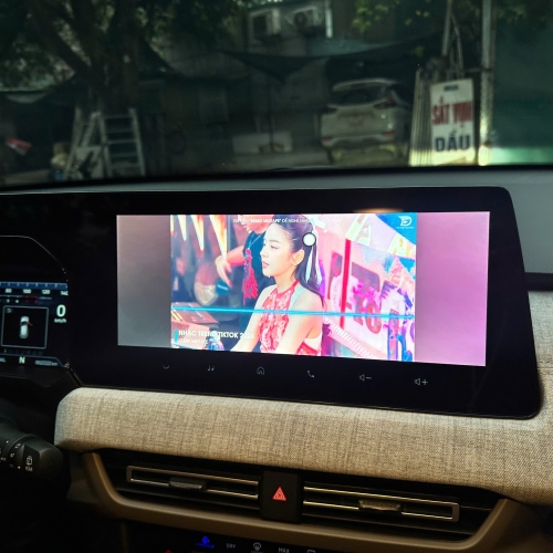 xem youtube trên màn hình Xforce premium